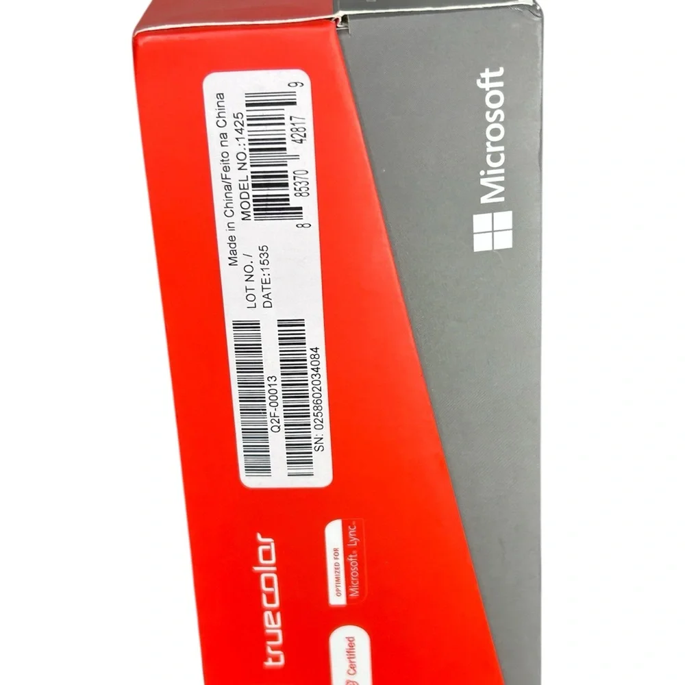 Microsoft LifeCam Studio HD Webcam - Silver and Black